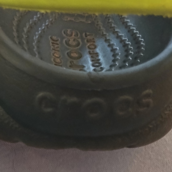 CROCS Children's Black Clogs With Green Straps Size C 10 - Picture 5 of 10